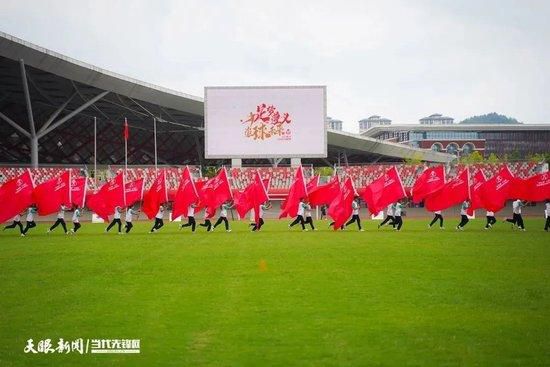 ”“说到布罗亚，这位22岁的球员即将将他的球鞋从耐克换成彪马，这是一份利润丰厚的长期合同，预计很快就会公布。